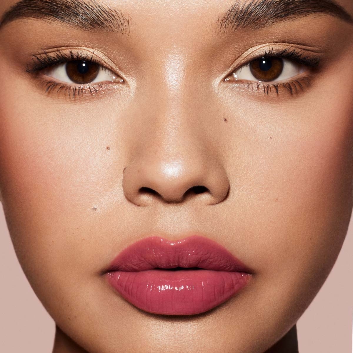 GLOSS BOMB STIX (BARRA DE LABIOS DE BRILLO INTENSO)